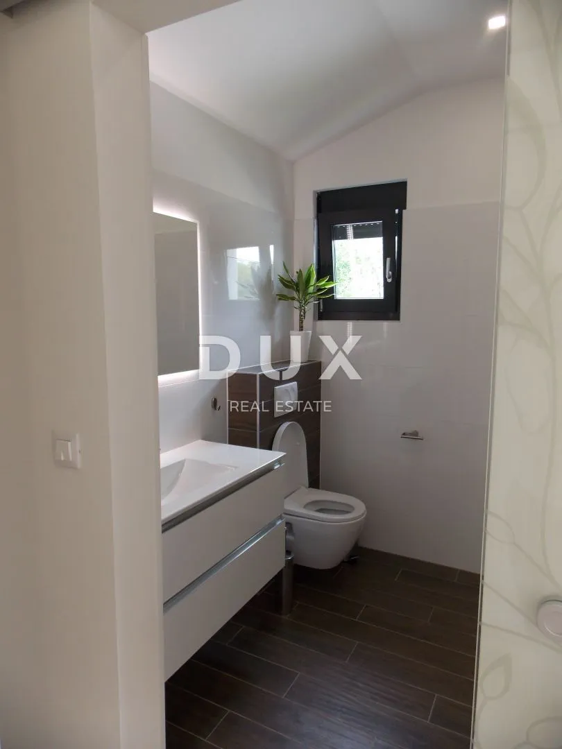 istra, barban - kuća s bazenom okružena zelenilom - slika 18