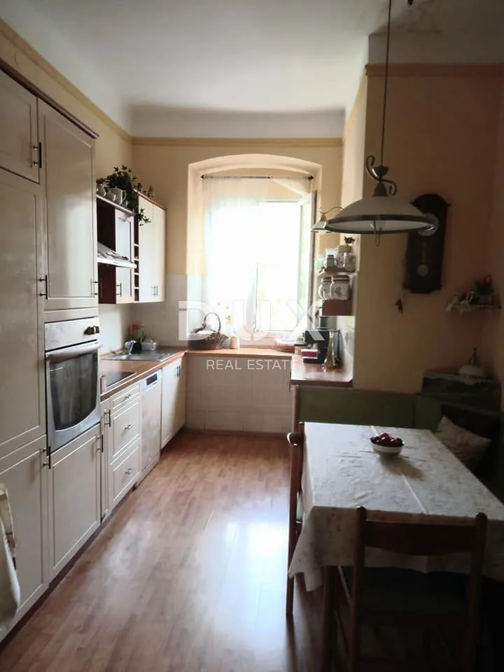 rijeka, centar - stan 3s+db u strogom centru grada s pogledom na more! prilika! - slika 20