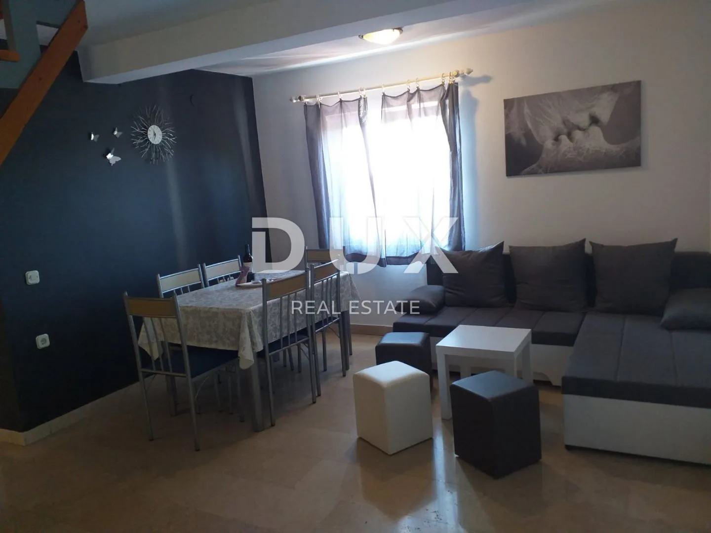 istra, pula - velika obiteljska kuća s 2 apartmana, konobom i garažom - slika 26