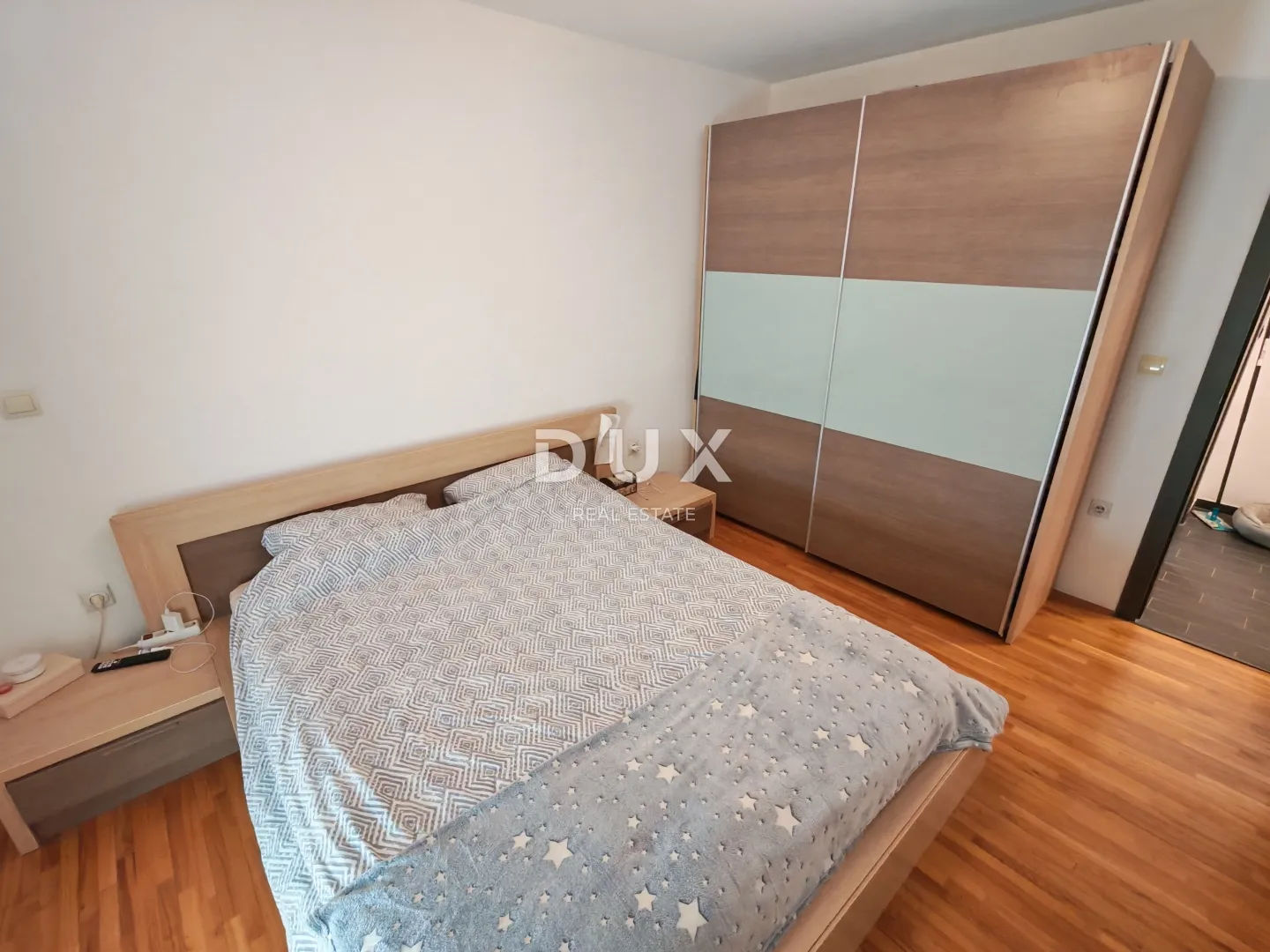 istra, pula- dvoetažni stan 127 m2 na odličnoj lokaciji - slika 13