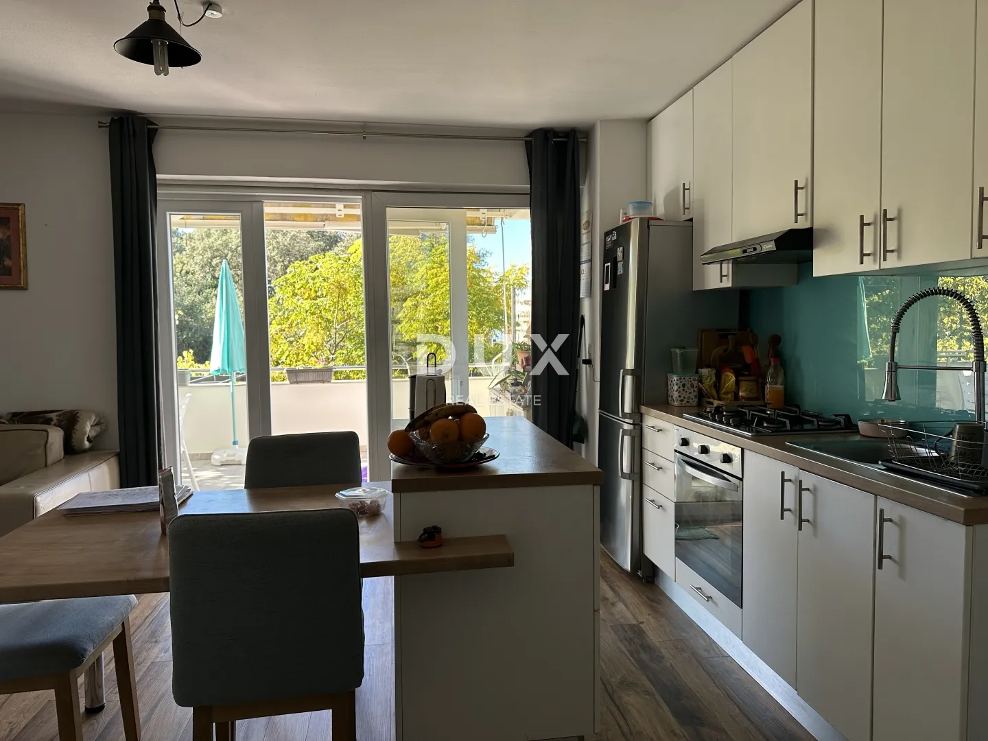 zadar, diklo – atraktivan apartman s vrtom i pogledom na more! - slika 5