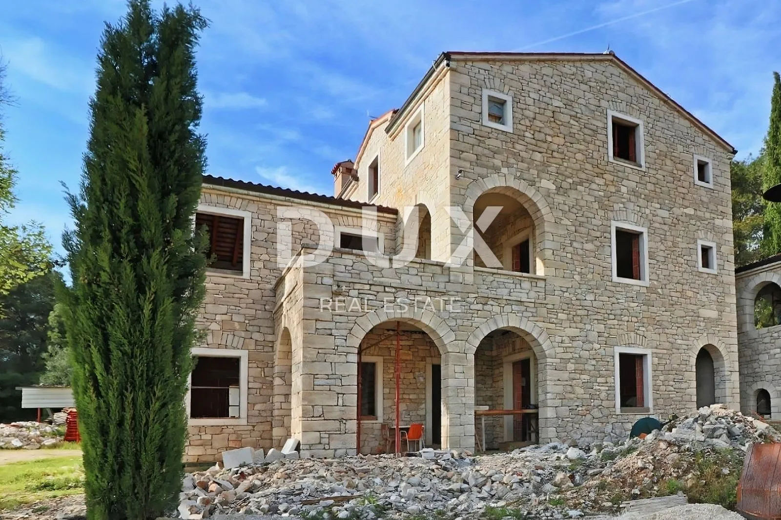 istra, rovinj - veličanstvena kamena vila - slika 2