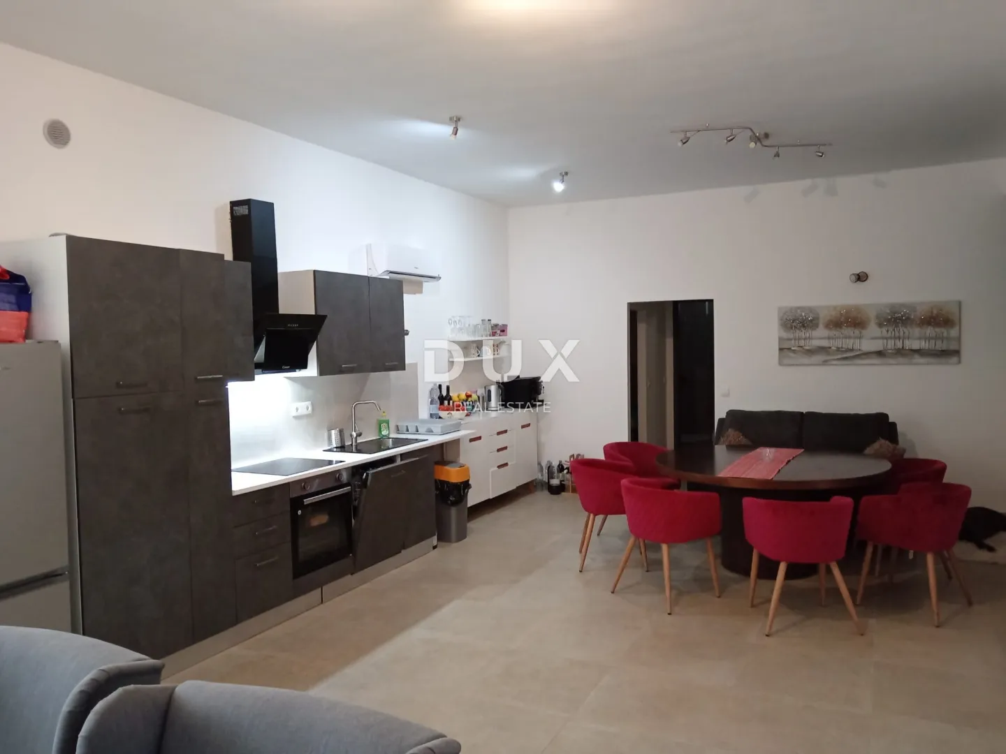 istra,valtura - apartmanska kuća - slika 8