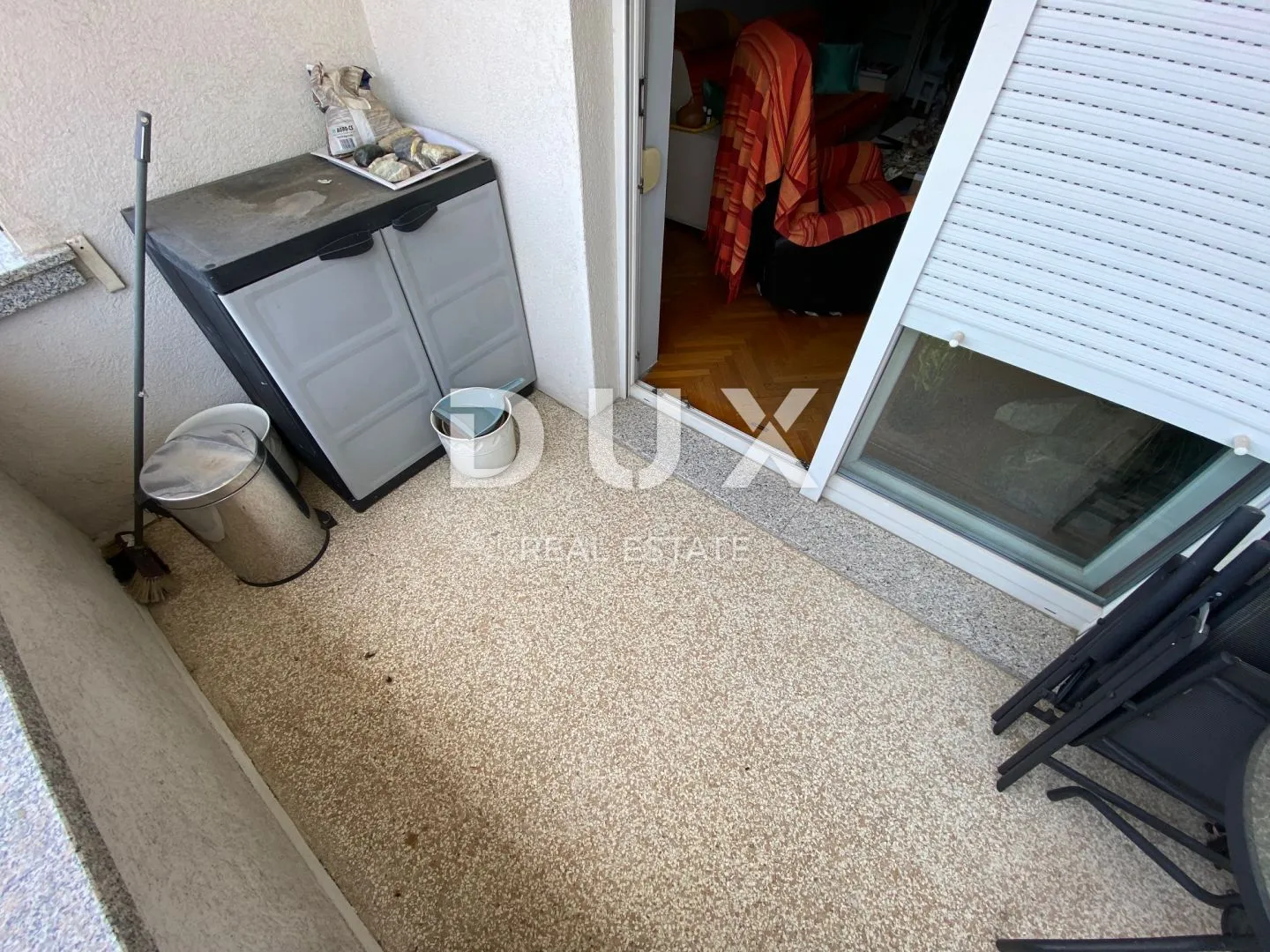 rijeka, škurinje - stan 100 m2 s pogledom na more, 3s + db, 2 balkona! prilika! - slika 8