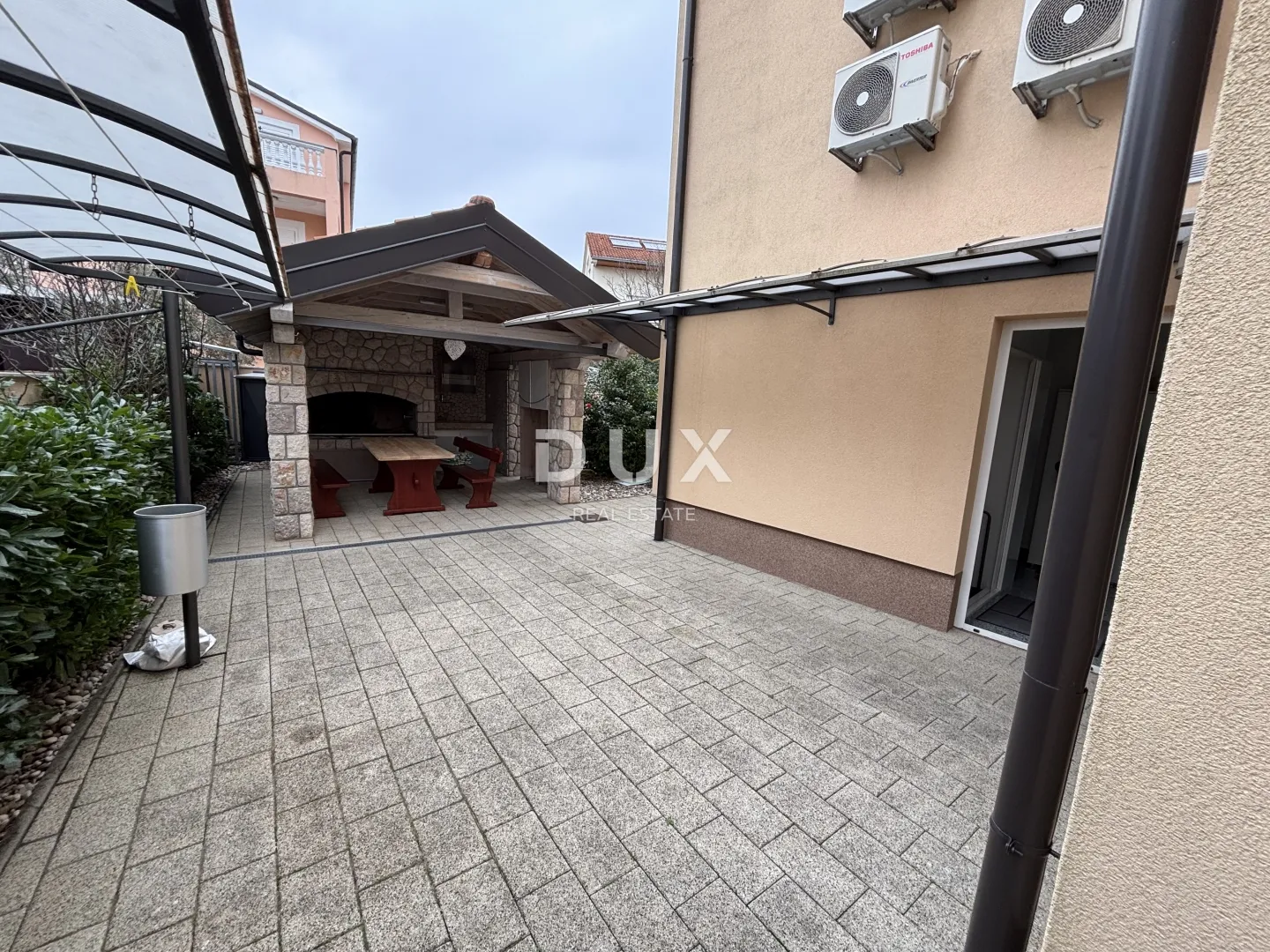 crikvenica, jadranovo - funkcionalna kuća sa 4 stambene jedinice - slika 6