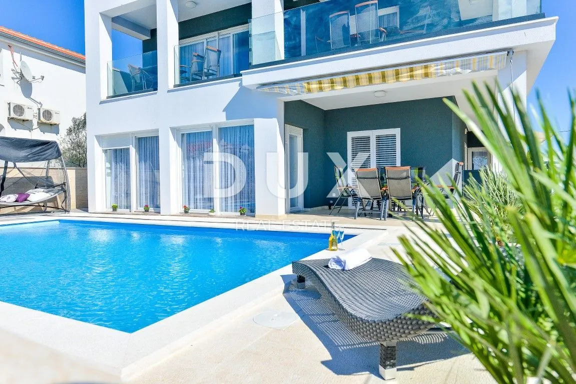 nin, zaton - prekrasna vila s 6 apartmana - slika 19