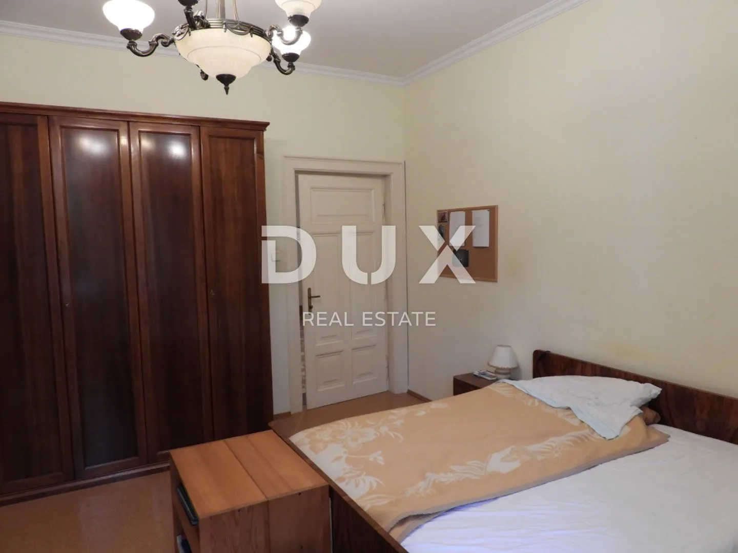 opatija, centar, vila, 484 m2, dva stana, 2. red do mora - slika 59