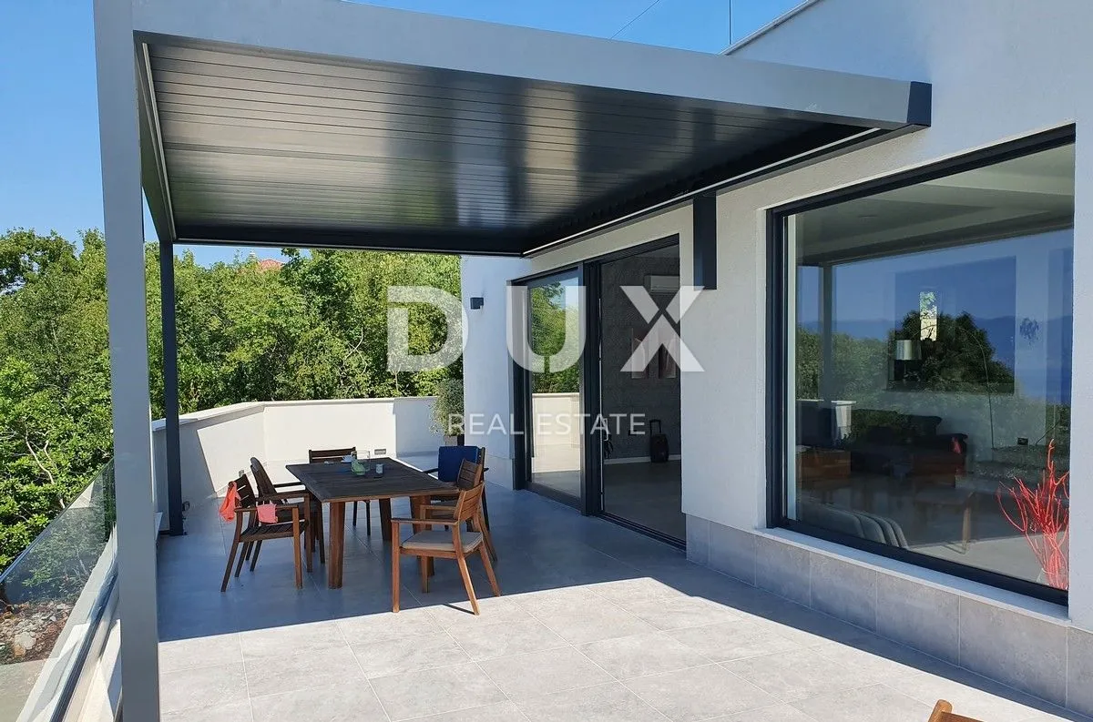 kostrena - vrhunska villa s bazenom - slika 15