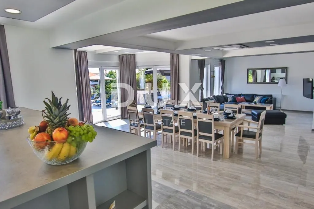 kaštelir, rogovići, kuća, 450 m2, dvorište, bazen - slika 8