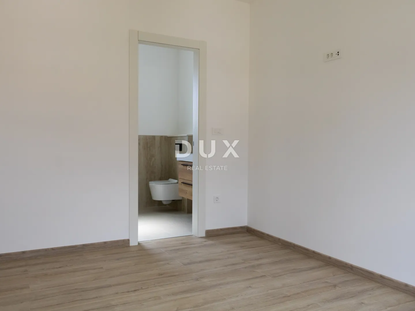 šibenik, žaborić, kuća u nizu, 123 m² - slika 12