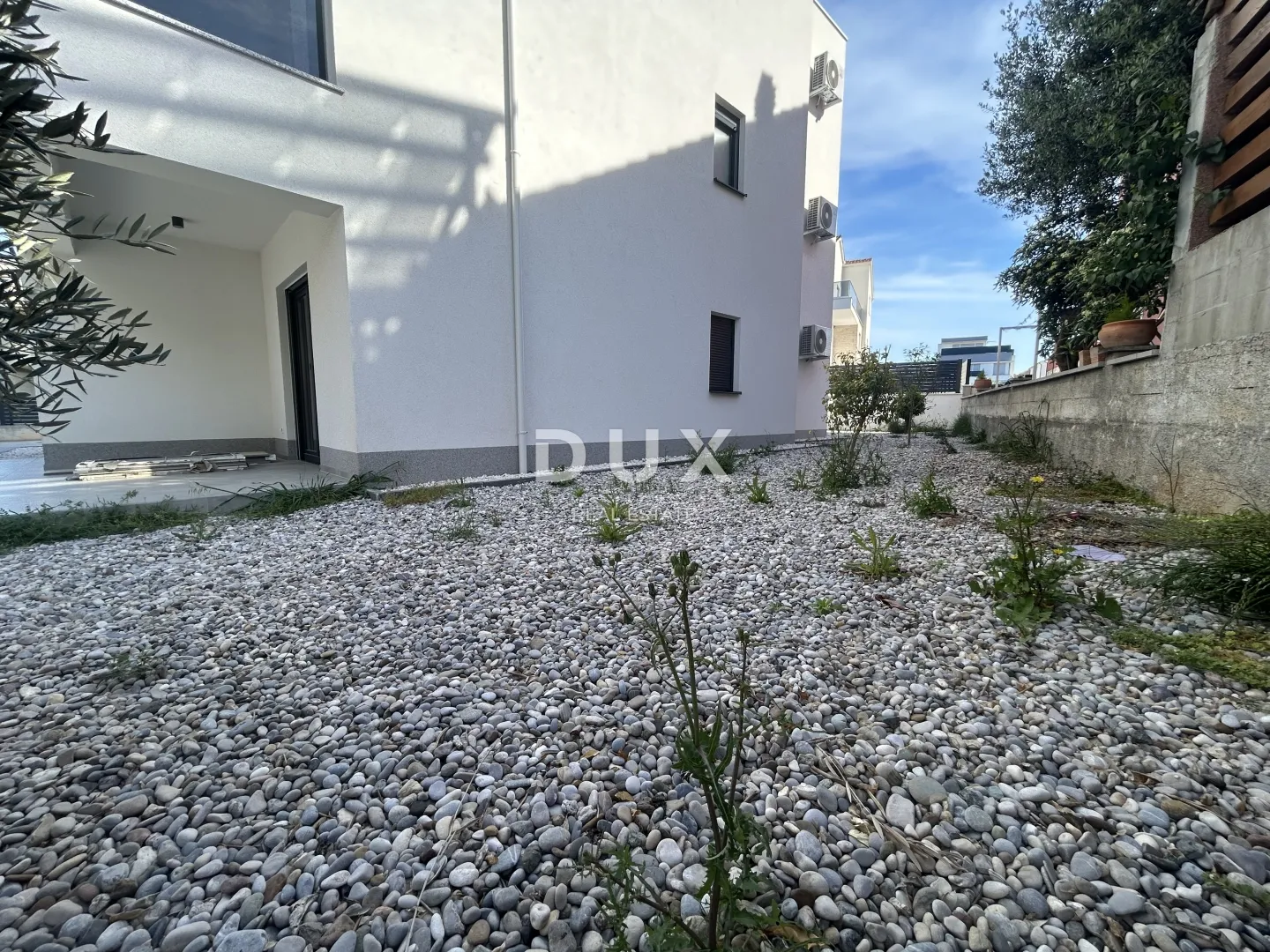 šibenik, vodice – stan u prizemlju sa 121 m² vrta, 2 parkinga, novogradnja - slika 6