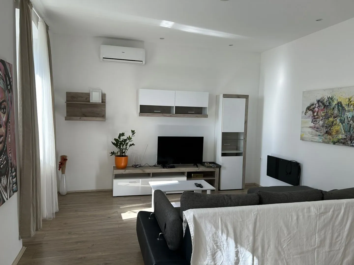 RIJEKA, CENTAR, lijepo uređen stan / apartman na super lokaciji
