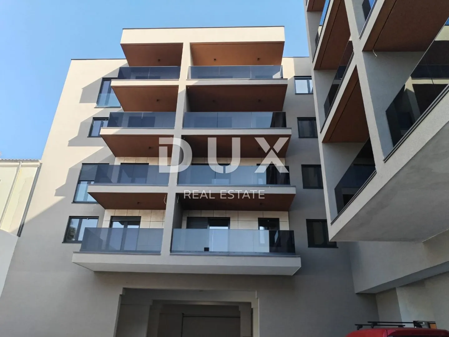 istra,pula -luksuzni smart home stan u centru 130m2! - slika 33