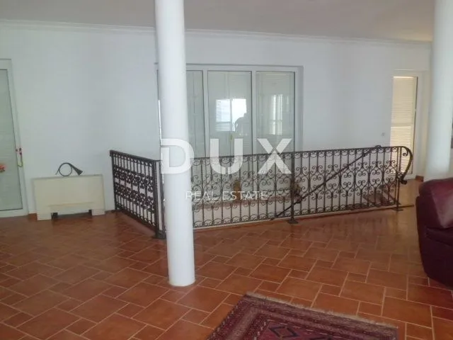 otok krk - ekskluzivna vila sa bazenom - slika 74