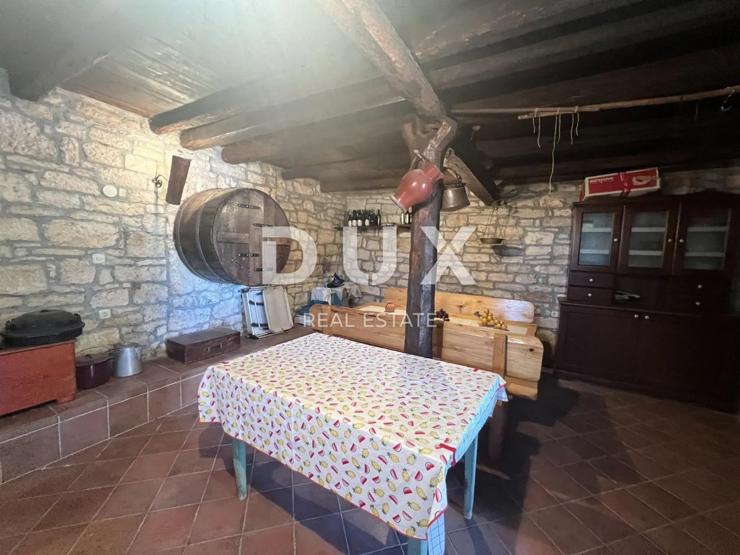istra,višnjan - kamena kuća s pogledom - slika 9