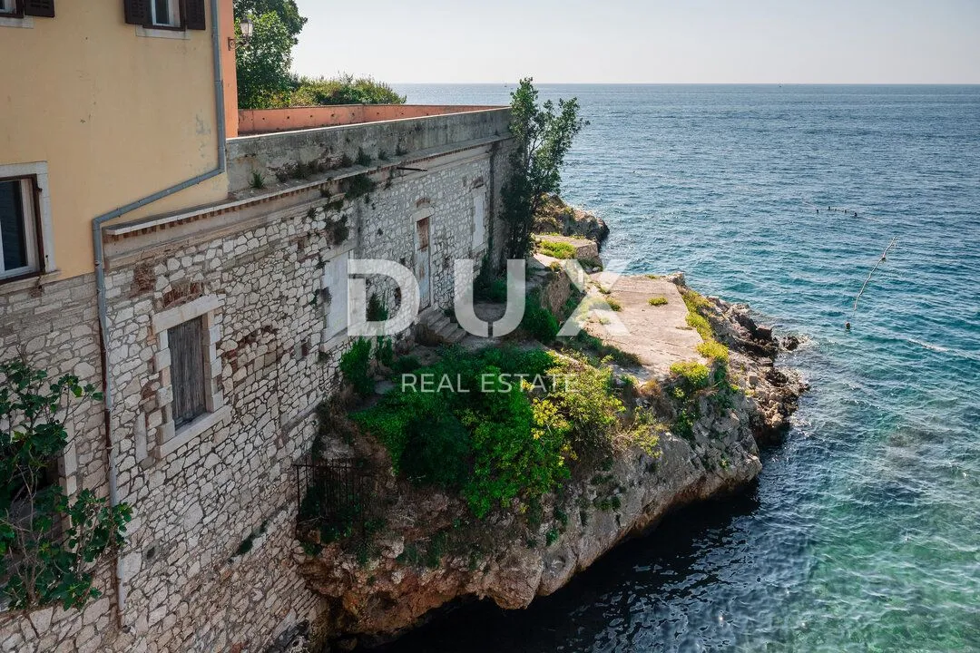 istra, rovinj - 2ss+db luksuzan i uređen stan, prvi red do mora - slika 8