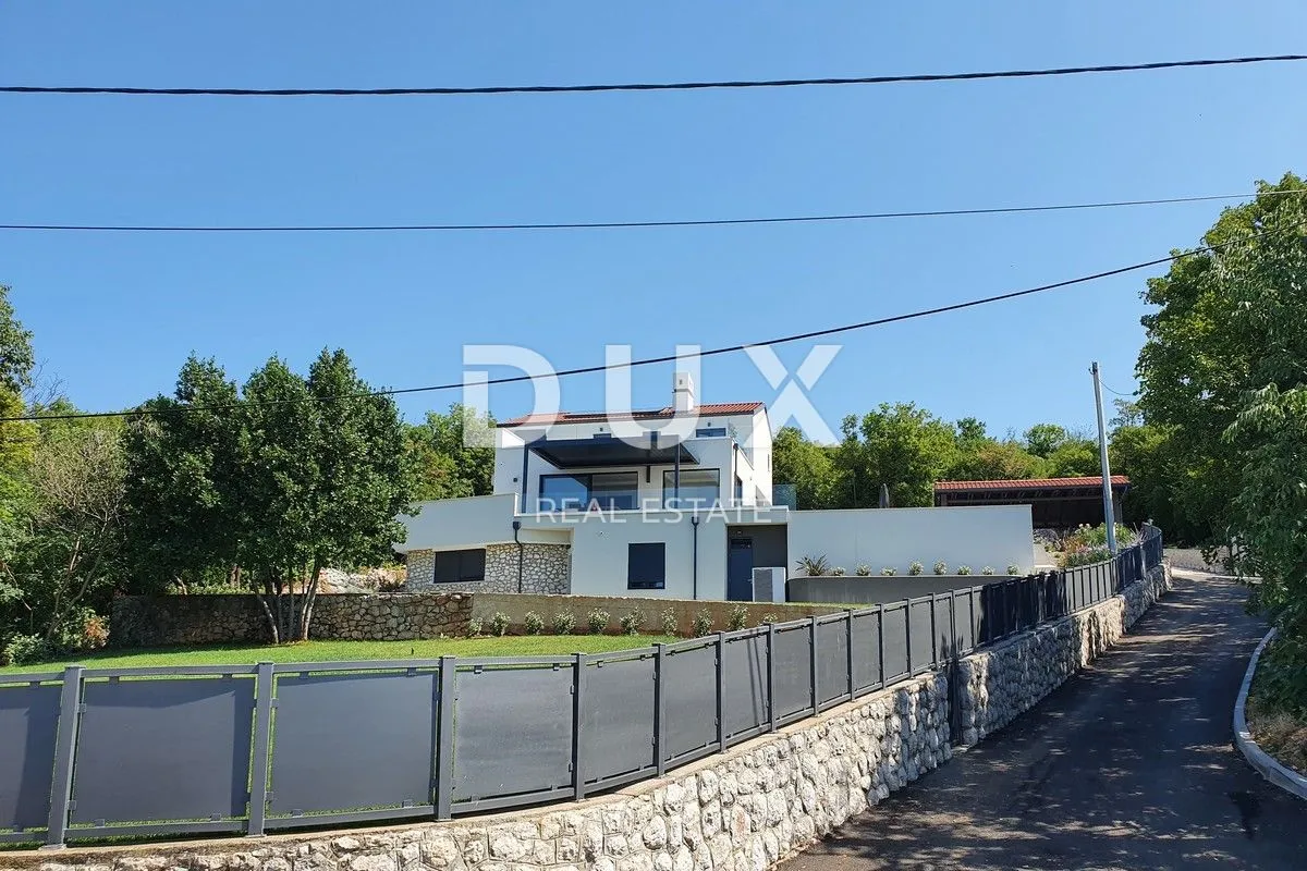 kostrena - vrhunska villa s bazenom - slika 17