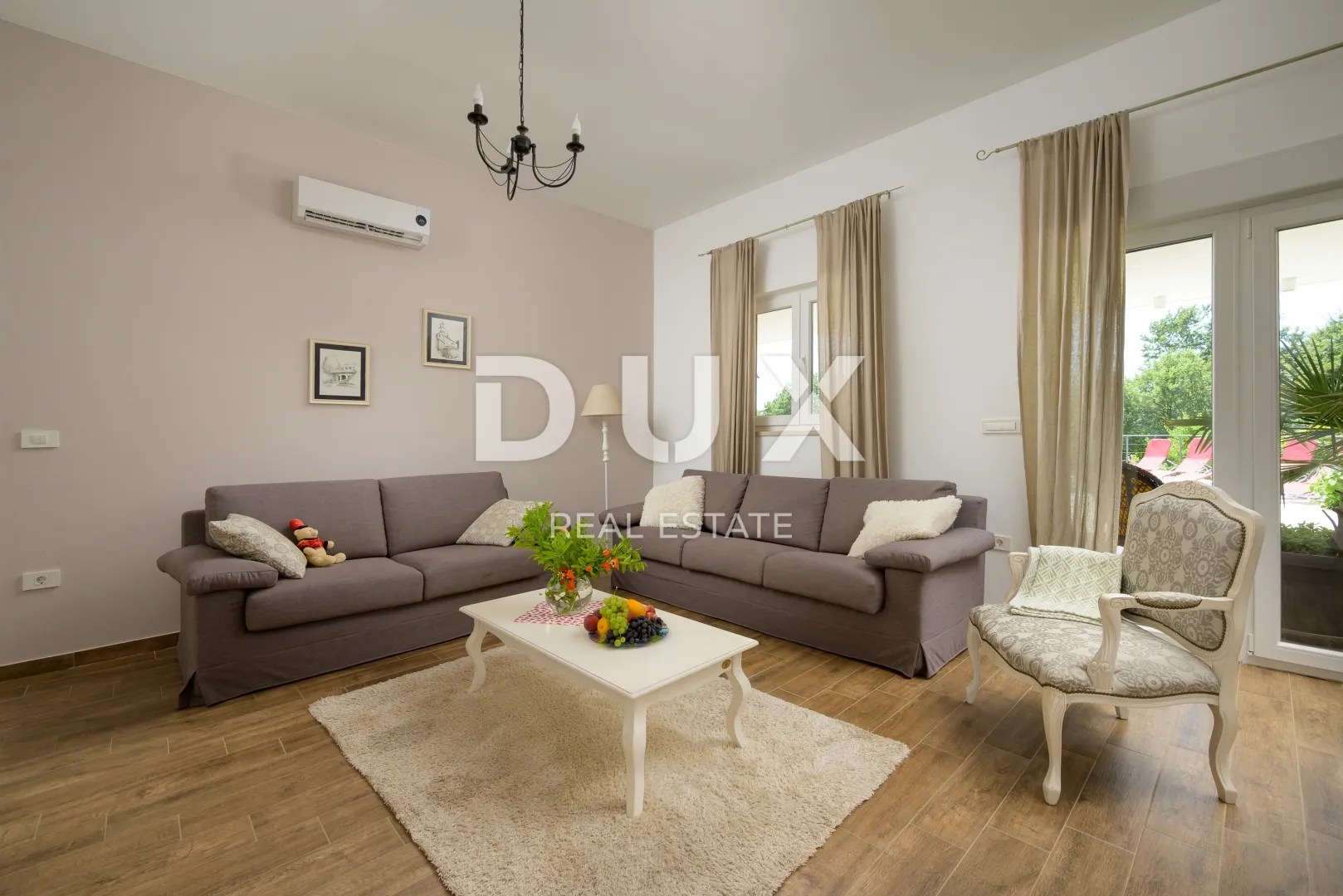 istra, svetvinčenat - moderna vila na odličnoj lokaciji - slika 16