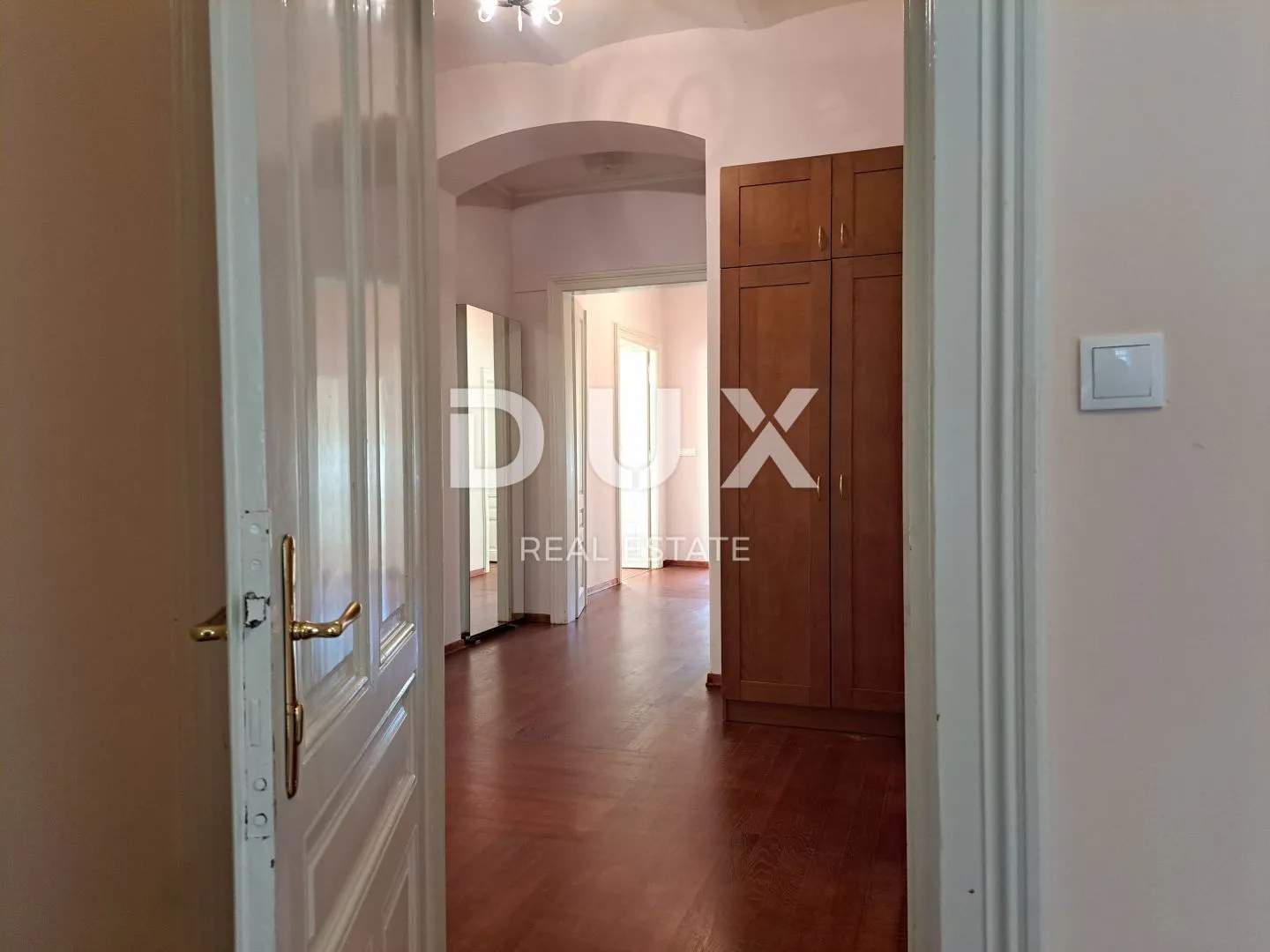 opatija, centar- luksuzan stan od 180 m2 s pogledom na more i 4 parkirna mjesta - slika 6