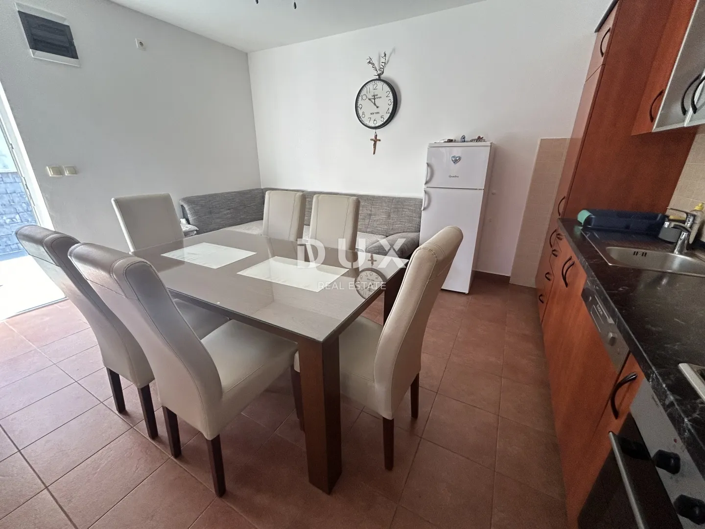 šibenik, vodice – 3 sj + mogućnost 6, parcela 920 m² - slika 14