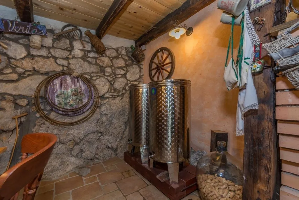 opatija, poljane - dvije kuće, 223m2 i okućnica s bazenom - slika 5
