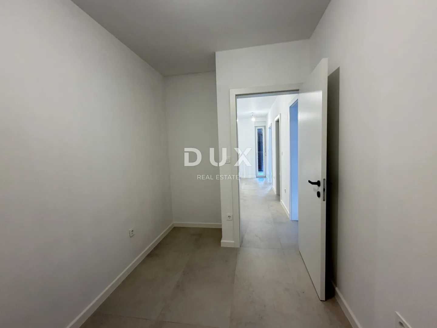 zadar, vrsi - novogradnja! dvoetažni stan s vrtom s2 - slika 9