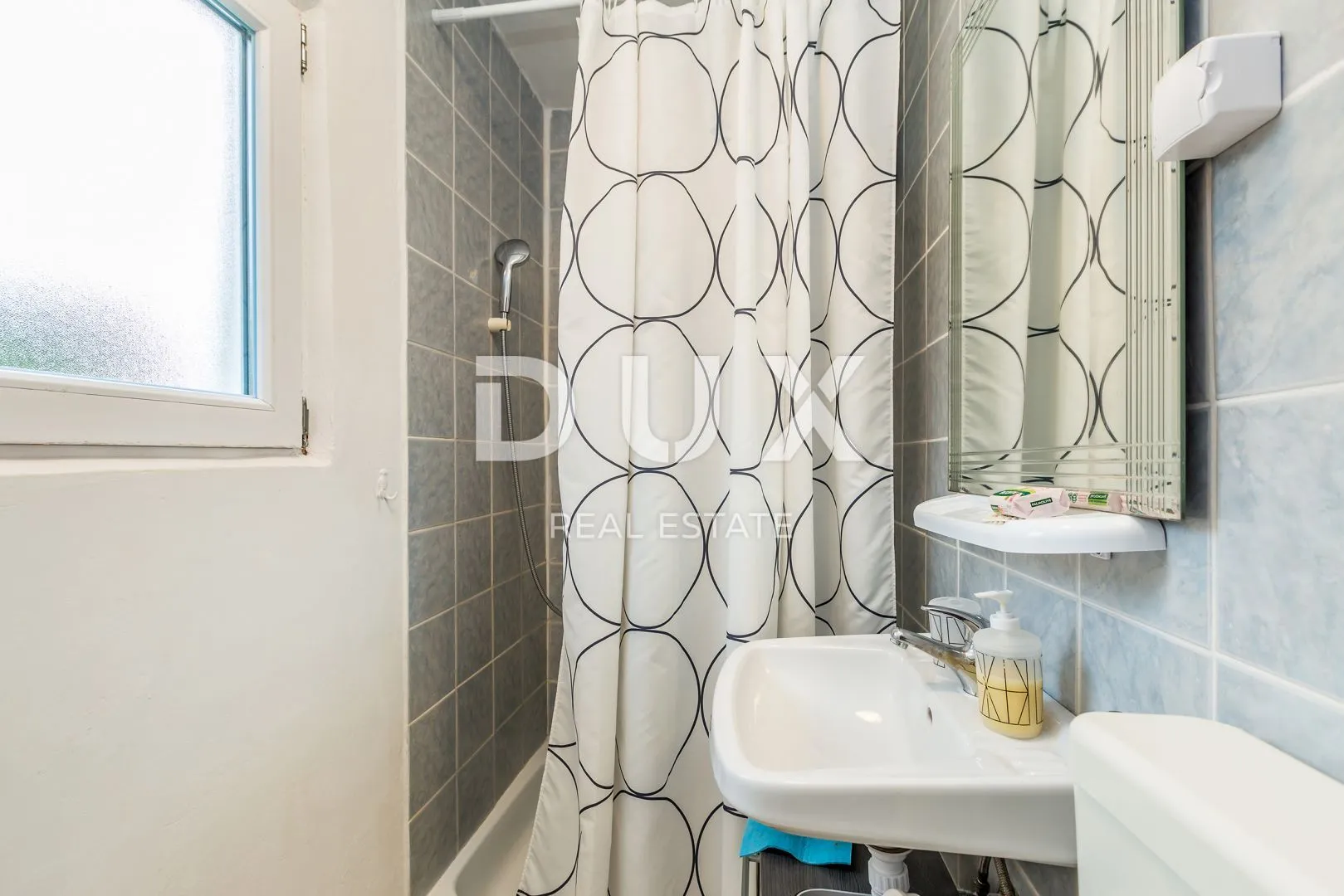 otok krk, šilo (okolica) - kuća s 4 apartmana i 700 m2 okućnice - slika 11