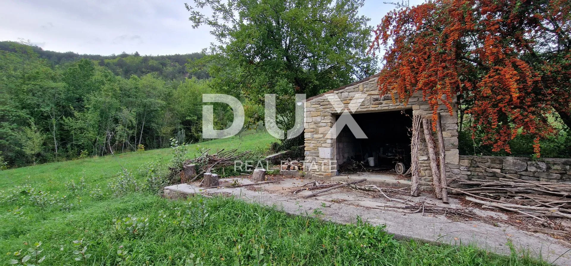istra, gračišće - kompleks zemljišta s objektima i prekrasnim pogledom - slika 21