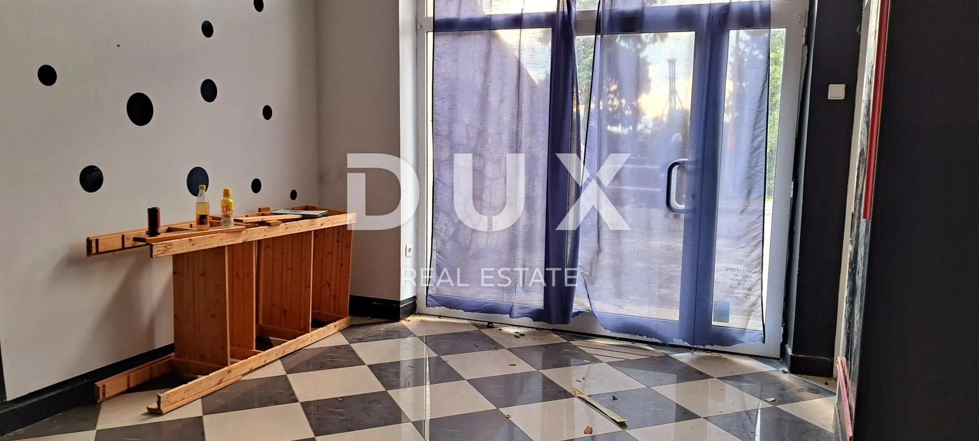 rijeka, bulevard - odličan poslovni prostor od 26 m2 - slika 8