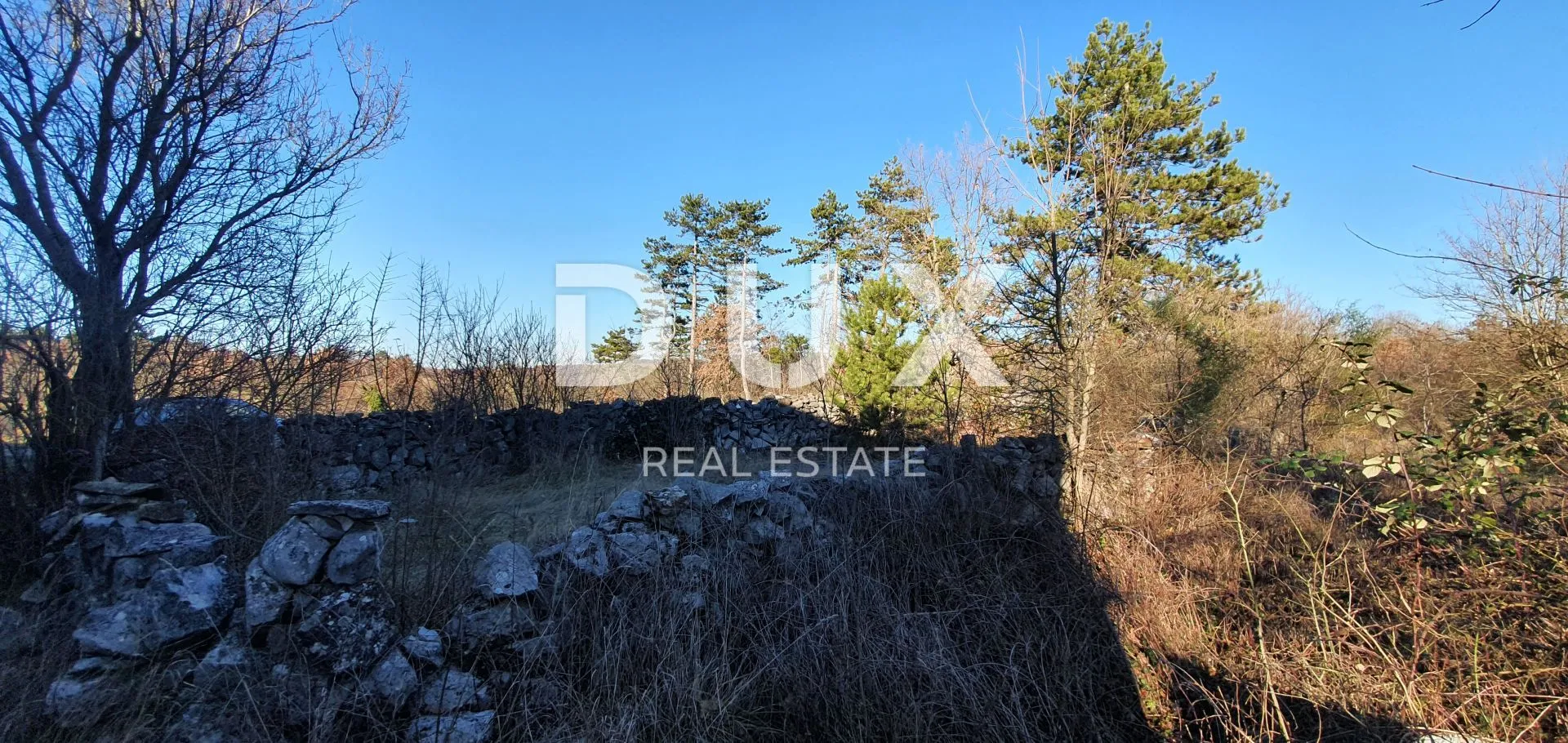 istra, grožnjan - prekrasno građevinsko zemljište - slika 7