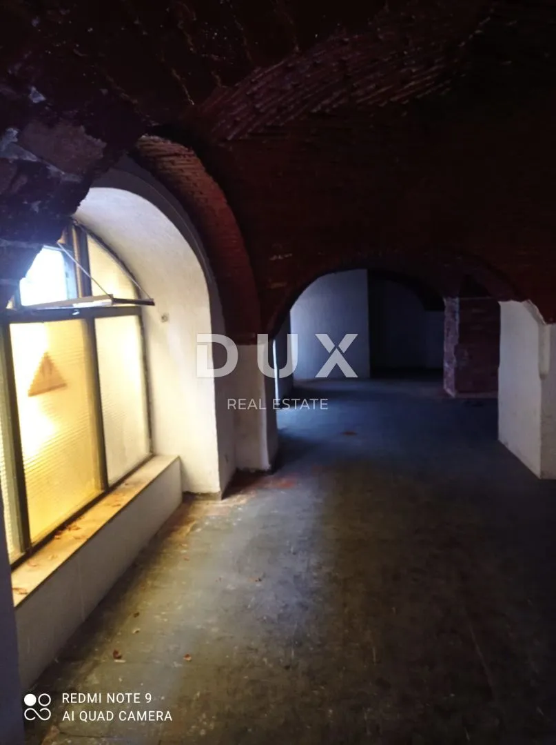 zagreb, poslovni prostor - 333 m2 u strogom centru - slika 9