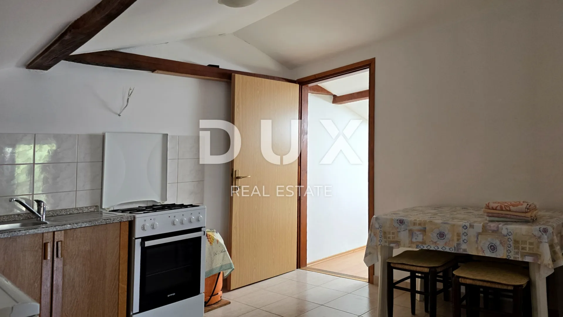istra, rabac - apartmanska kuća 70 metara od mora - slika 31