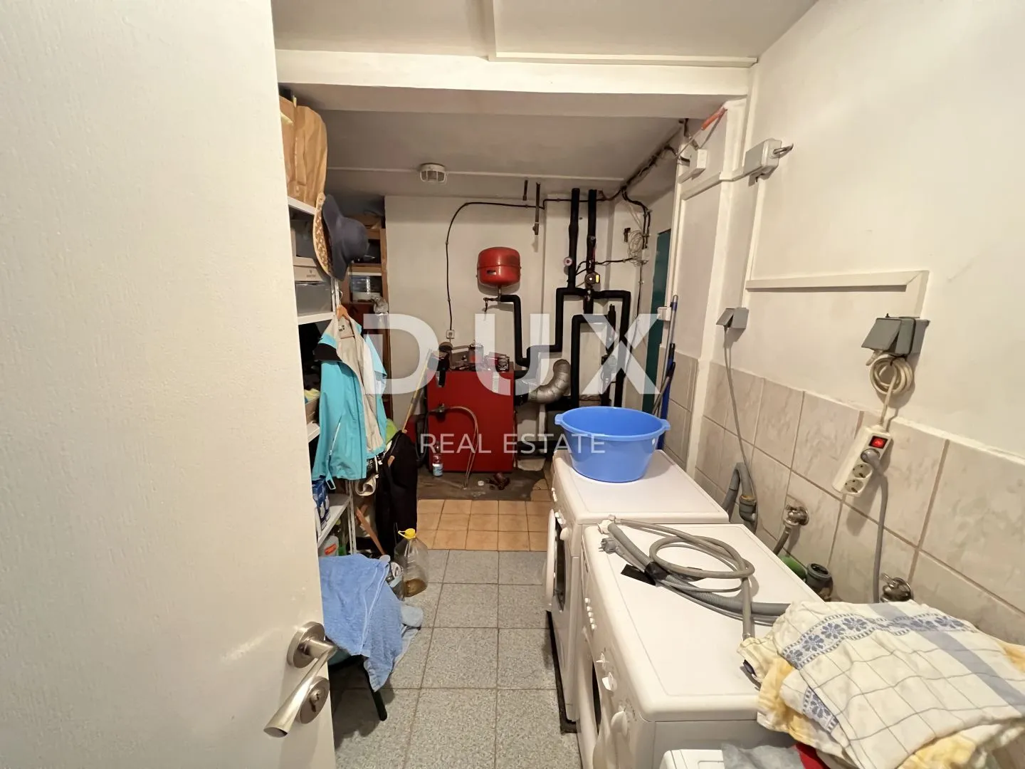 otok krk, njivice - samostojeća kuća sa velikom okućnicom - slika 49