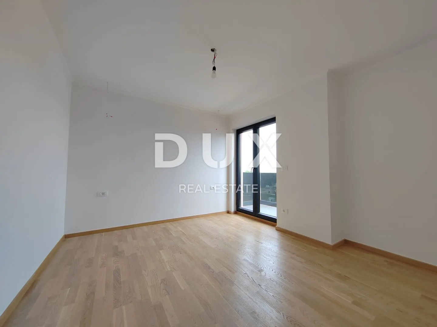 istra, umag - 3s+db stan u luksuznoj zgradi - slika 7