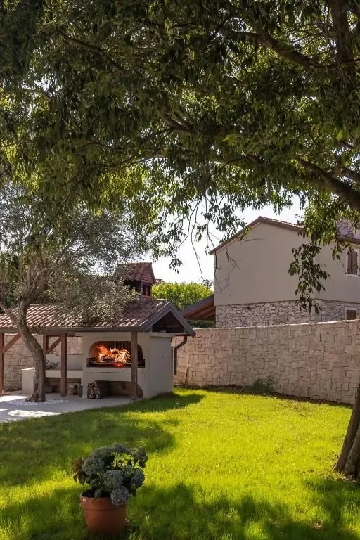 istra, brtonigla - luksuzna kuća s bazenom - slika 36