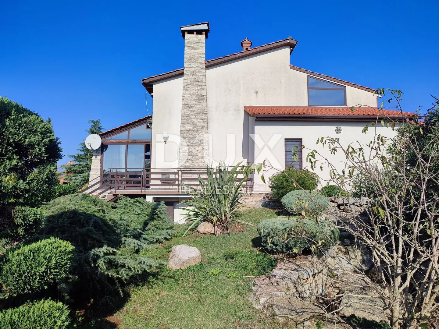 istra, pula, veli vrh - impozantna obiteljska vila nadomak grada - slika 160