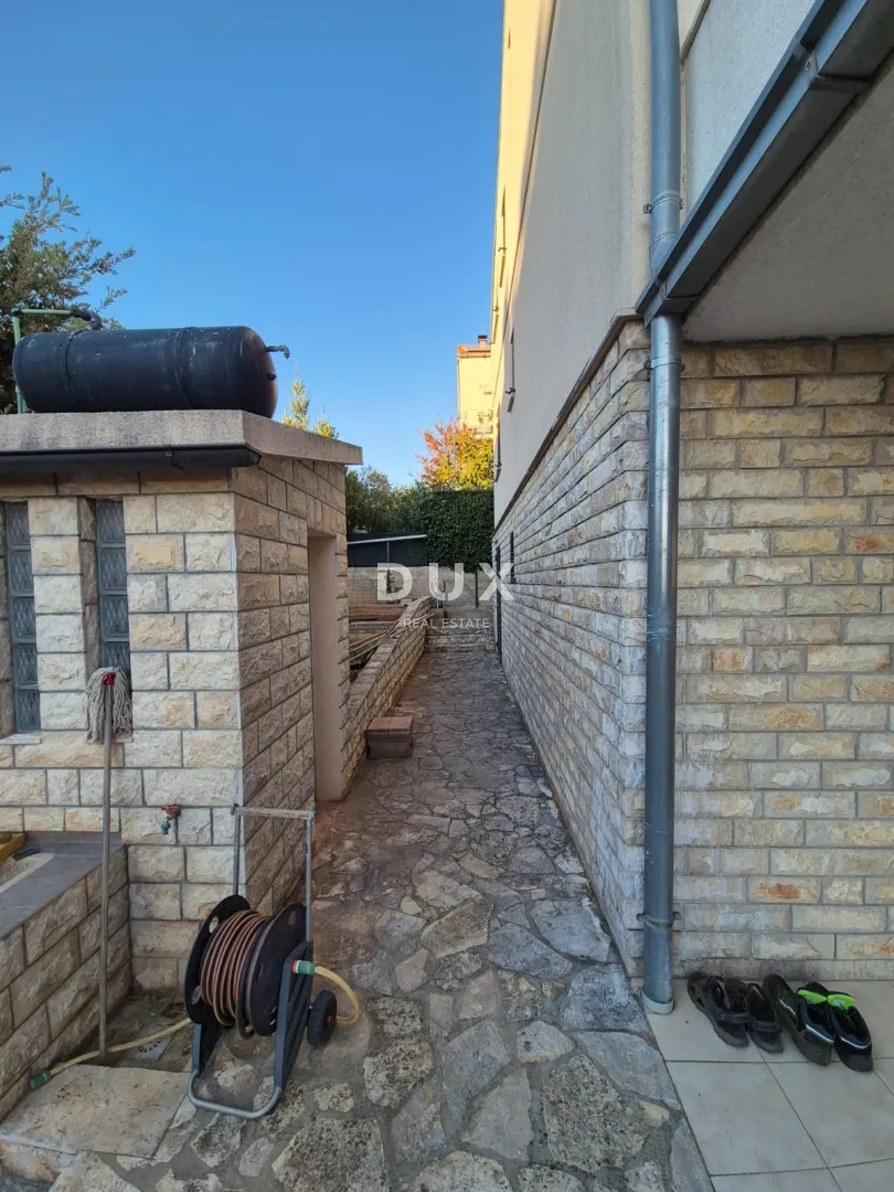 biograd, sveti filip i jakov - kvalitetna prostrana kuća - slika 3