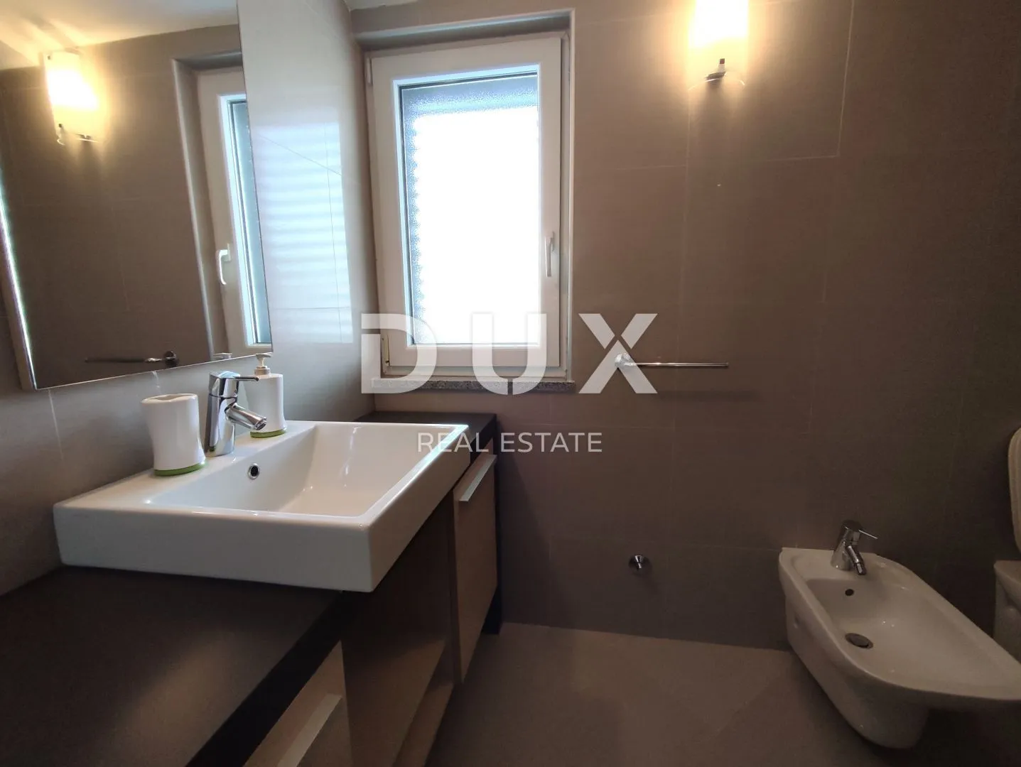 istra, pula - penthouse s pogledom na more blizu plaže - slika 16