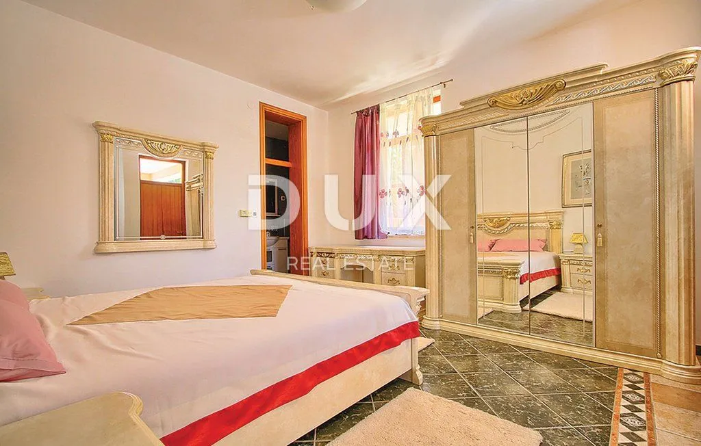istra, poreč - prestižna vila na rijetko dostupnoj lokaciji! - slika 35