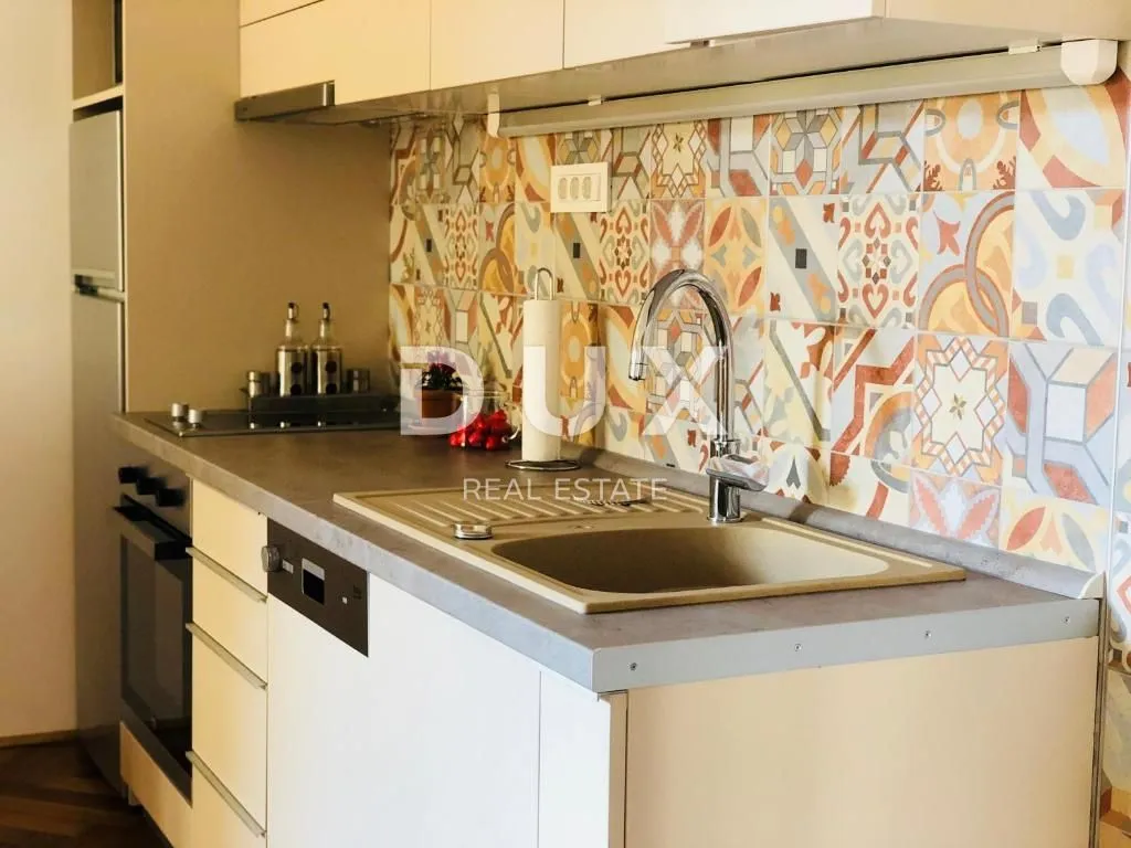 opatija, centar - 2 apartmana, 50m od mora - slika 19