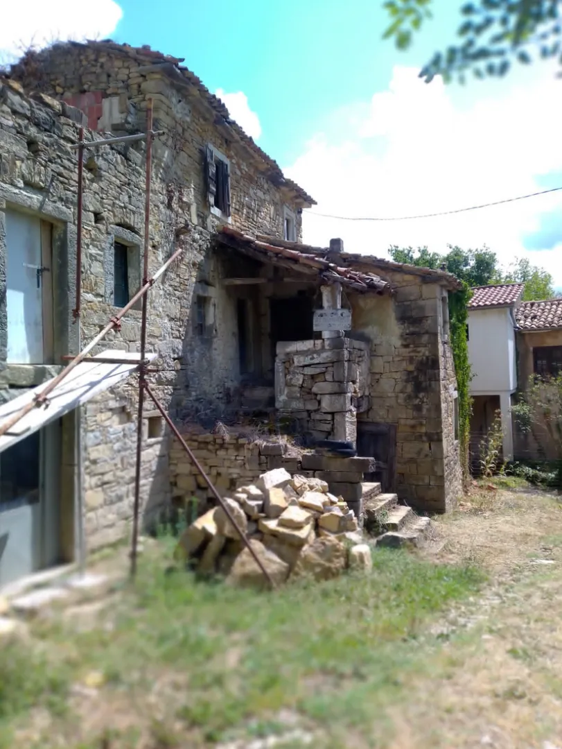istra, buzet - kamena kuća za adaptaciju na mirnoj lokaciji - slika 4
