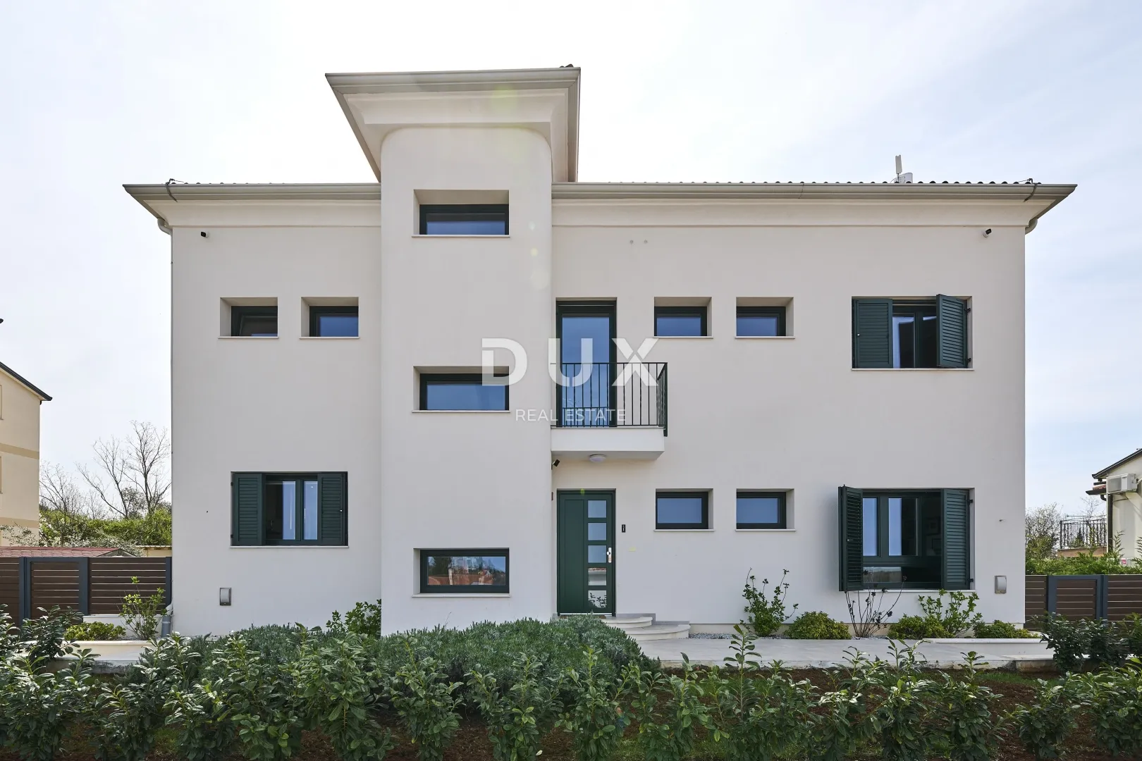 istra, umag – luksuzna vila, bazen, pogled na more - slika 42