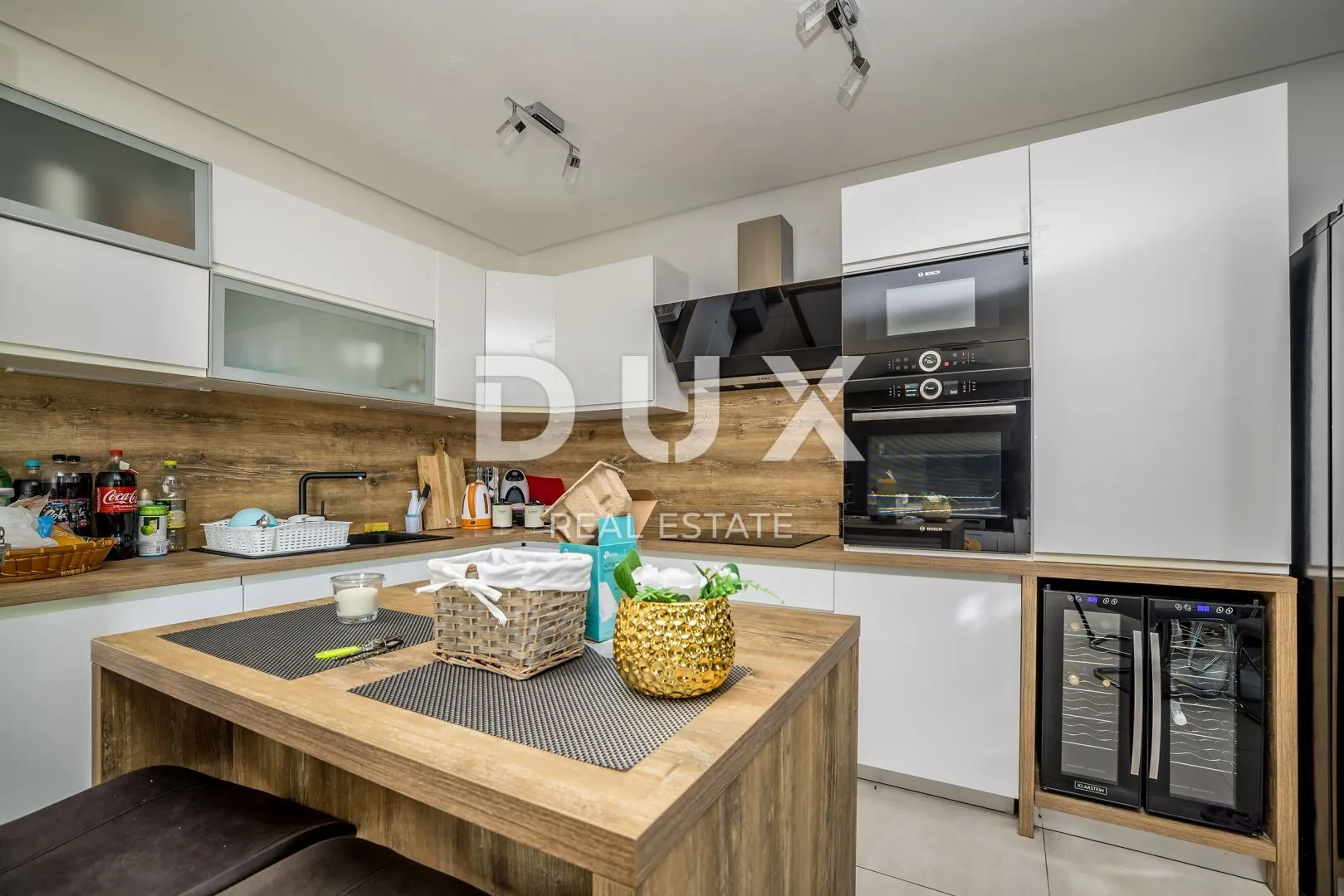 otok krk, čižići - luksuzna apartmanska vila! - slika 8