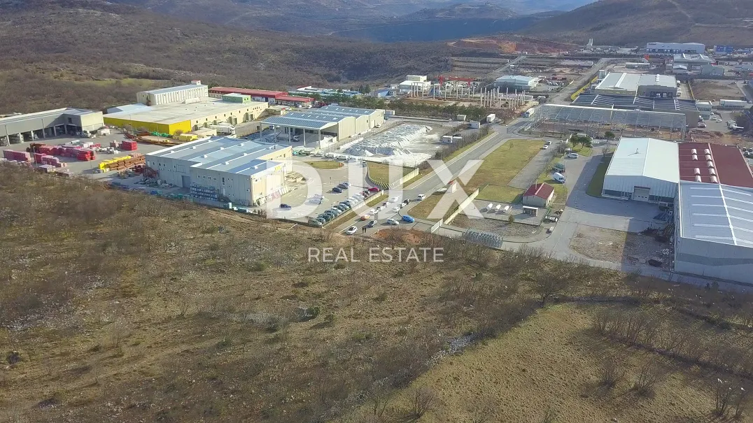 KUKULJANOVO - građevinsko zemljište 3723m2 za poslovnu namjenu za halu / poslovnu zgradu - Kukuljanovo, Bakar