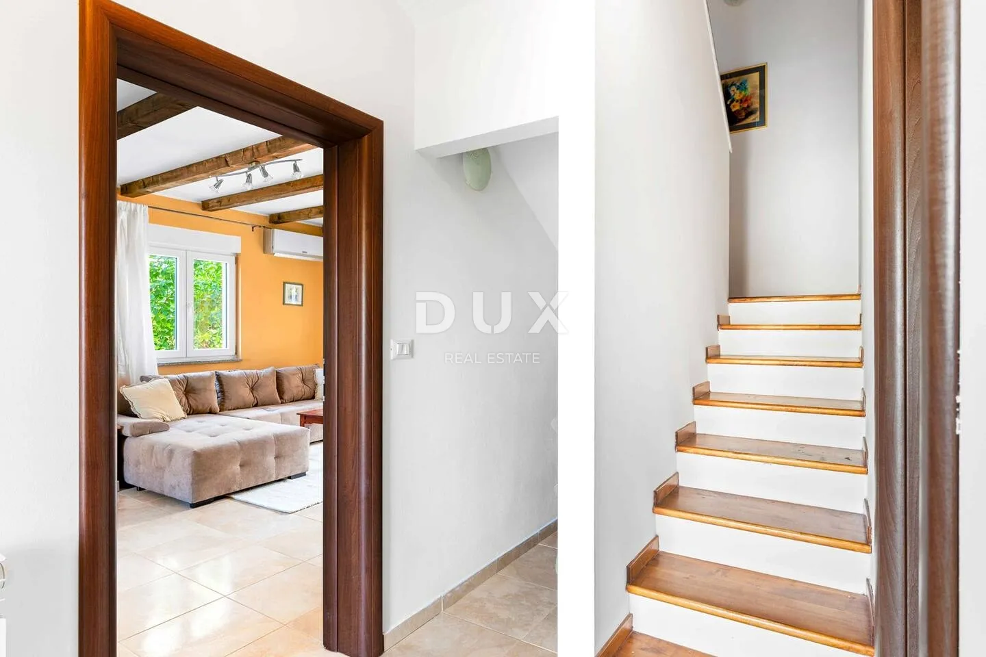 poreč, funtana - mediteranski dom s rustikalnim detaljima, 238m2 - slika 10
