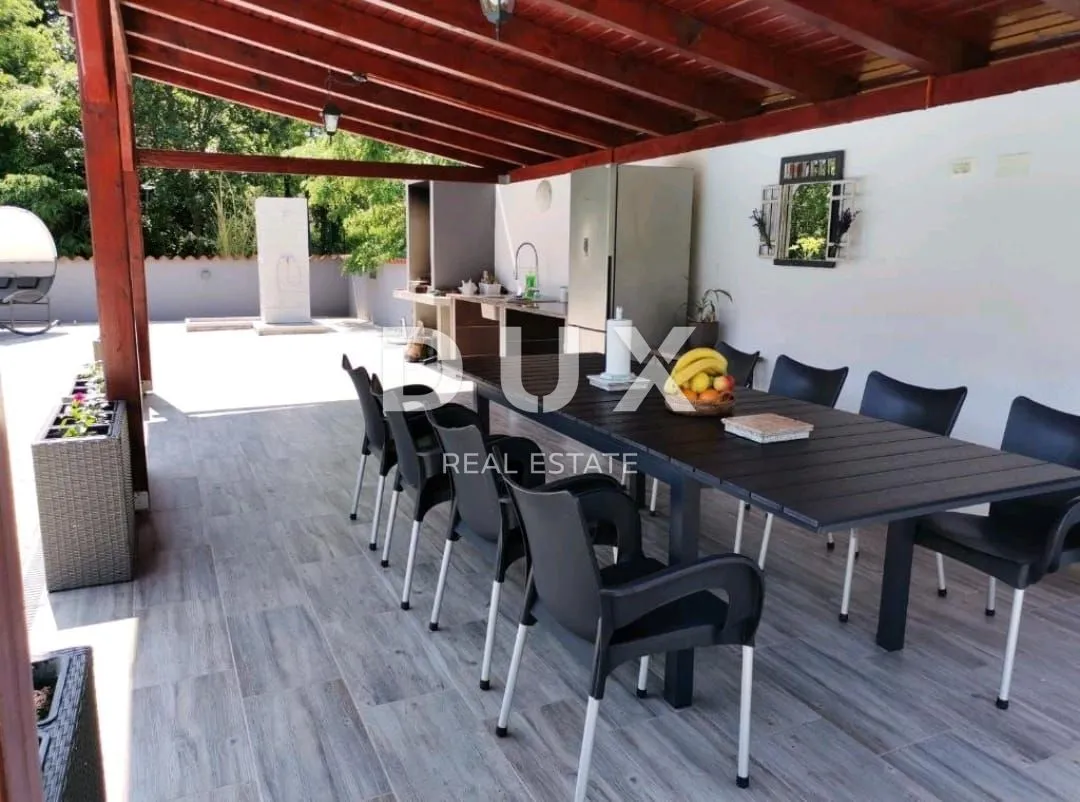 istra, labin - obiteljsko imanje kuća + dva apartmana sa bazenom! - slika 3