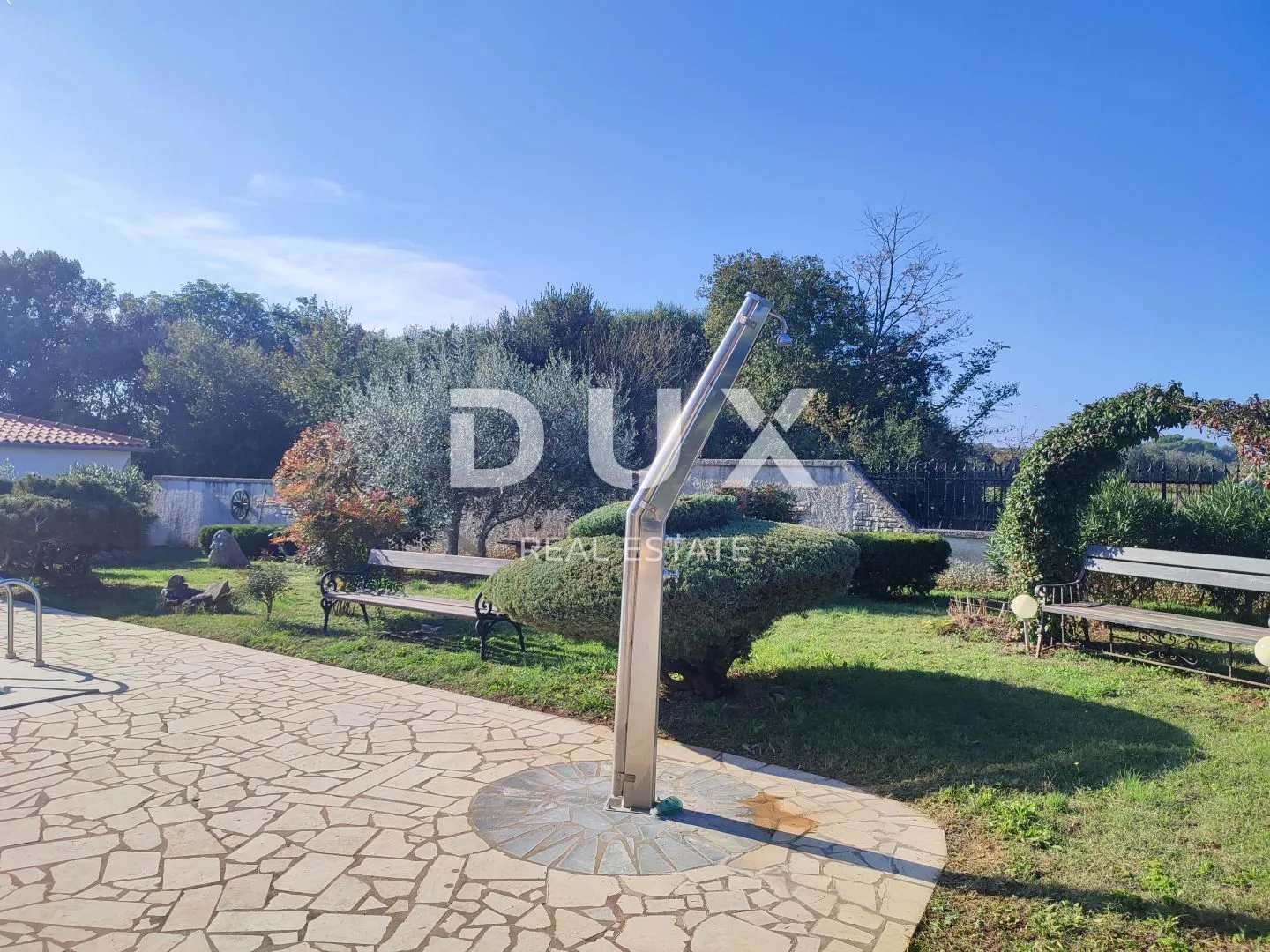 istra, pula, veli vrh - impozantna obiteljska vila nadomak grada - slika 119