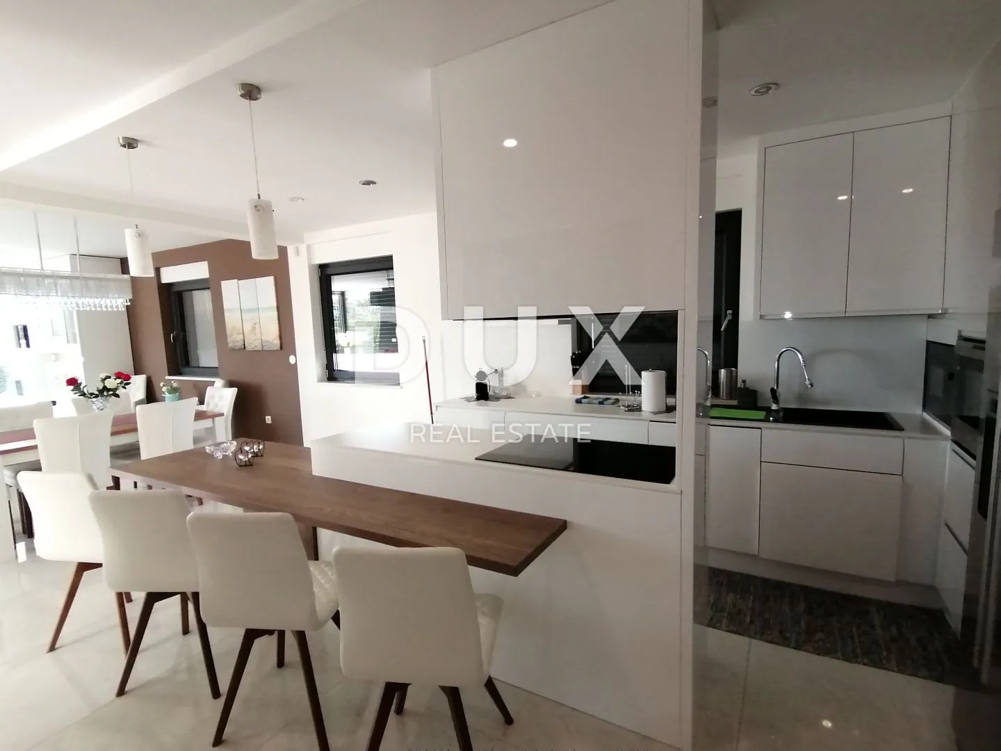 istra, pula - luksuzni stan od 200 m2 prvi red do mora! - slika 9
