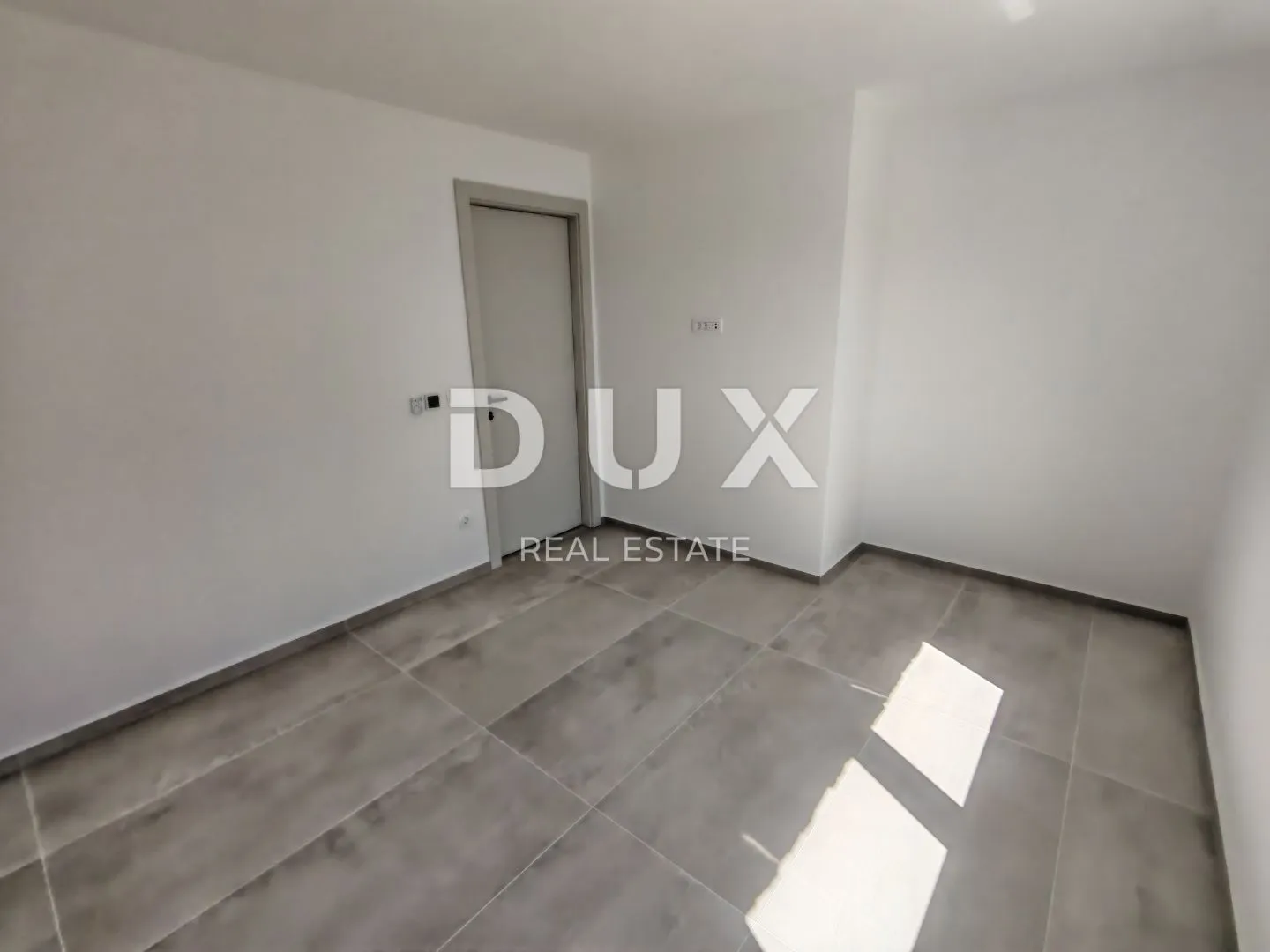 zadar, vir - komforan penthouse s pogledom na more 180 metara od plaže jadro! bs3 - slika 24