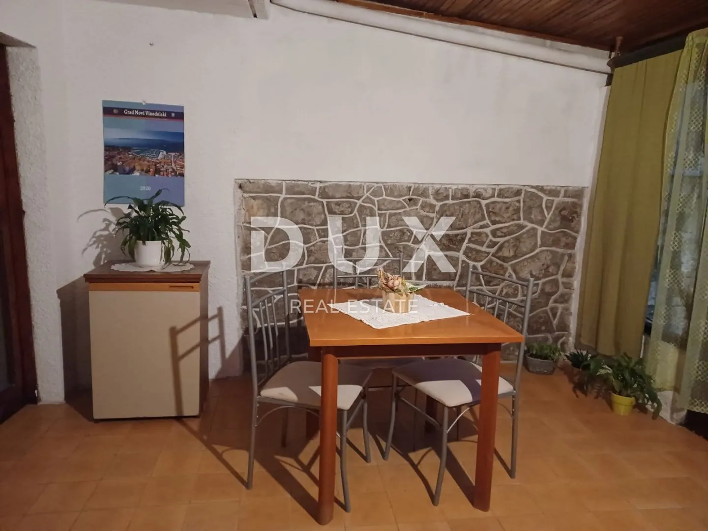 novi vinodolski - kuća samo 200 m od mora - slika 10